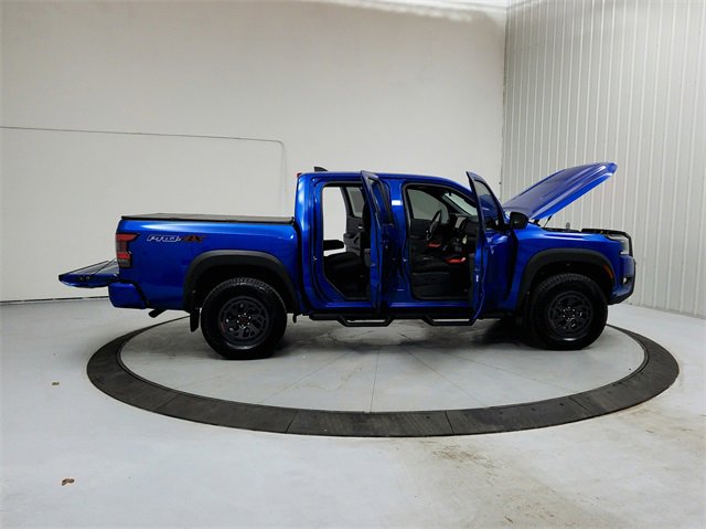 Used 2025 Nissan Frontier PRO-4X image 16