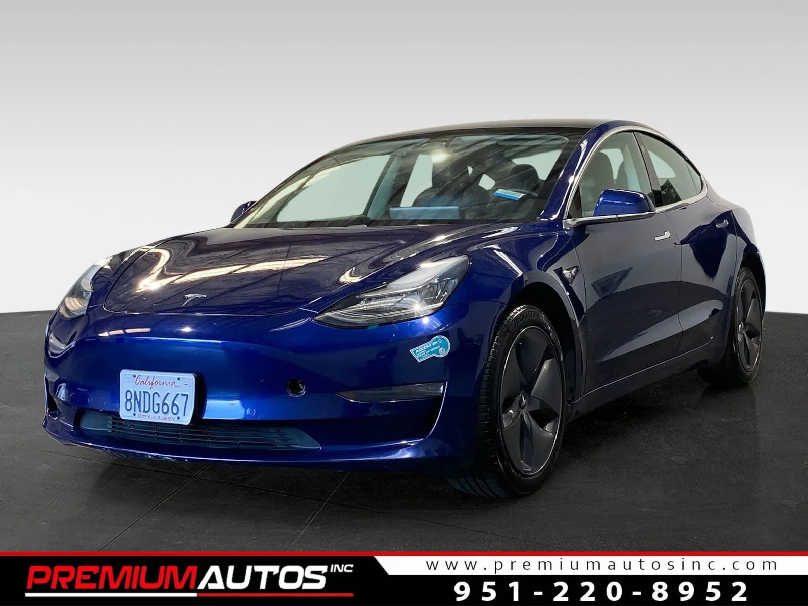 Used 2020 Tesla Model 3 Standard Range Plus image 1