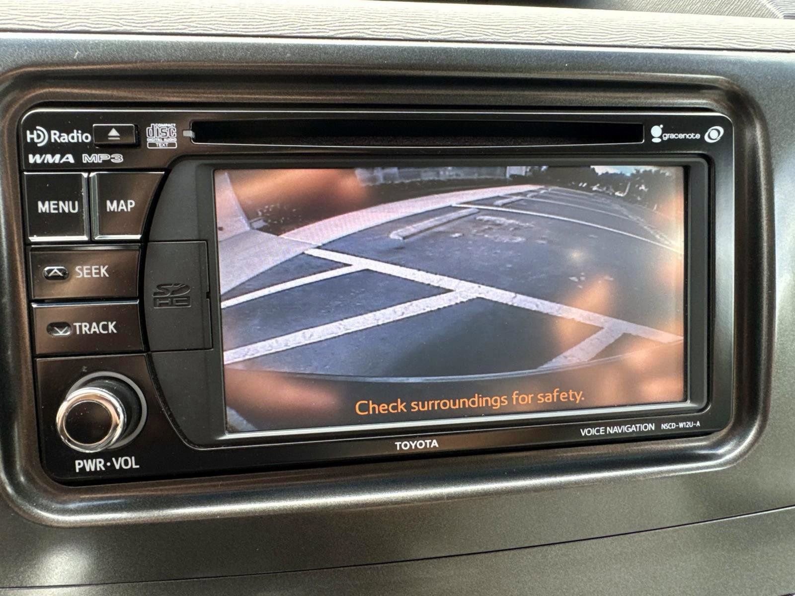 Used 2014 Toyota Sienna XLE image 29