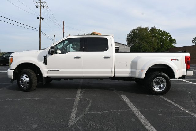 Used 2018 Ford F350 Limited AWD/4WD image 9