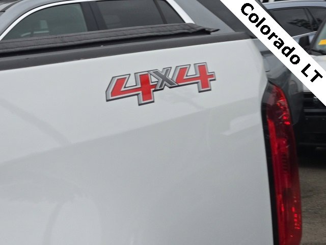 Used 2019 Chevrolet Colorado LT w/ Redline Special Edition image 8