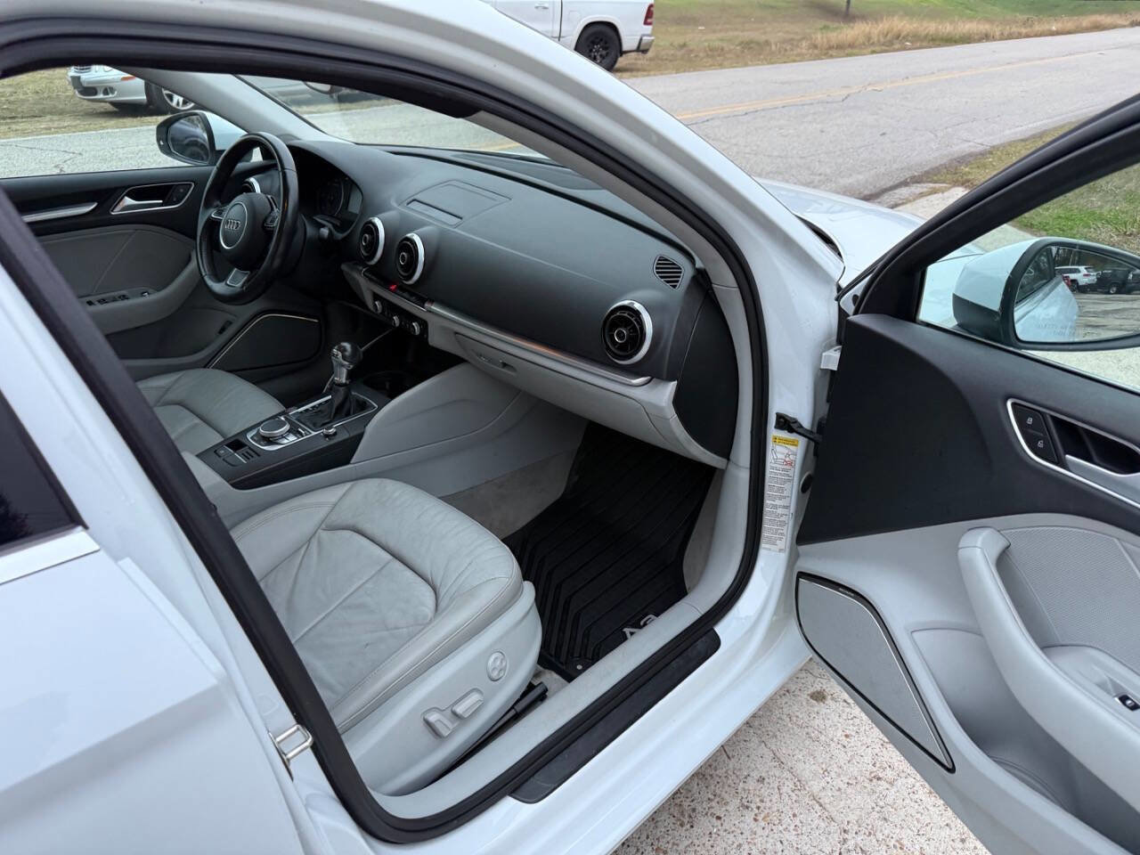 Used 2015 Audi A3 TDI Premium Plus image 27