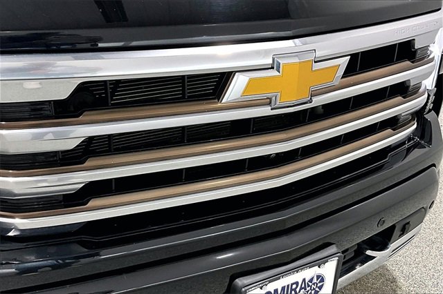 Used 2022 Chevrolet Silverado 1500 High Country w/ Max Trailering Package image 34
