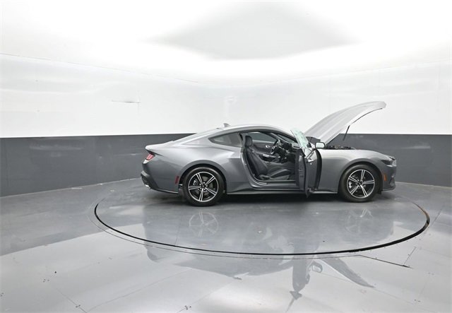 New 2025 Ford Mustang Coupe image 37