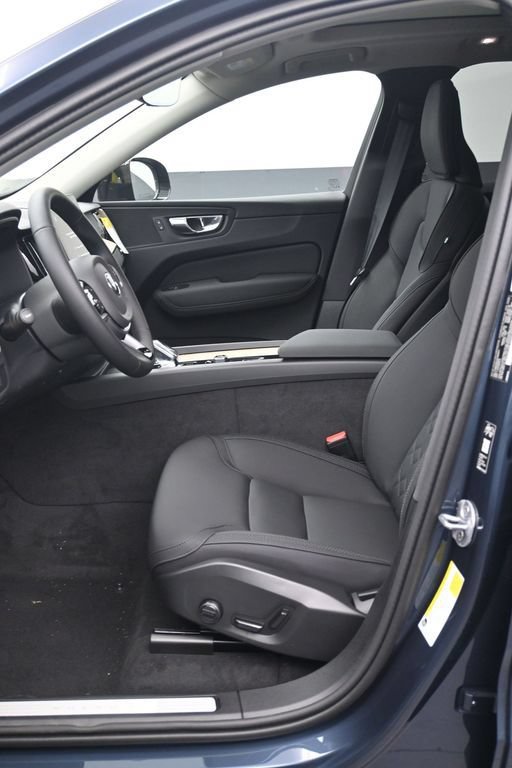 New 2026 Volvo XC60 B5 Plus AWD/4WD image 11