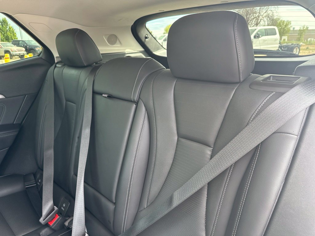 Certified 2024 Buick Envision Preferred AWD/4WD image 19