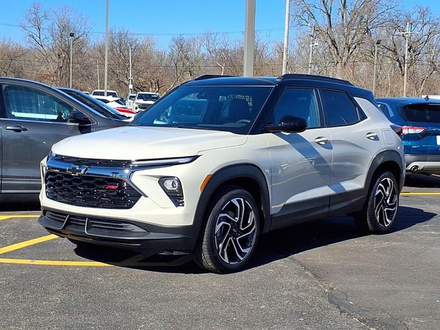 Used 2026 Chevrolet TrailBlazer RS w/ Driver Confidence Package FWD image 1