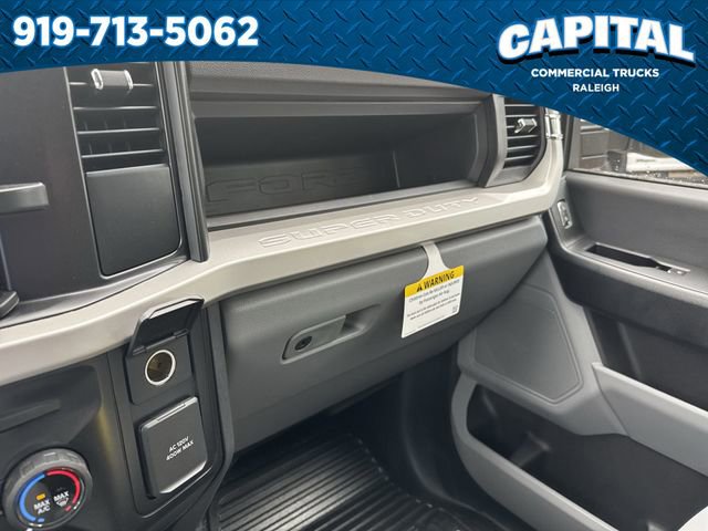 New 2025 Ford F450 XL image 28