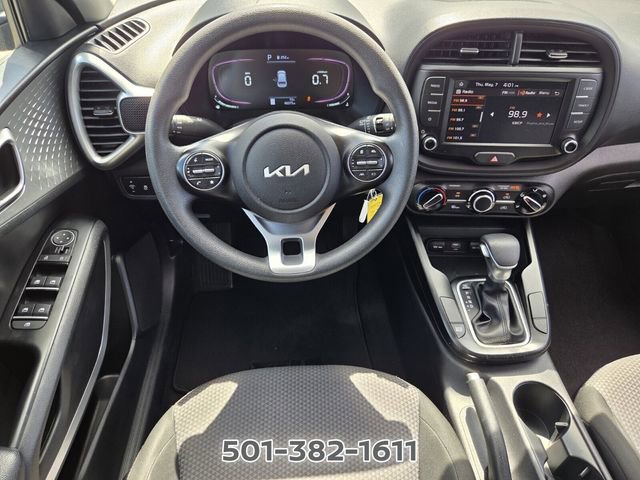 Used 2024 Kia Soul LX w/ Option Group 015 FWD image 13