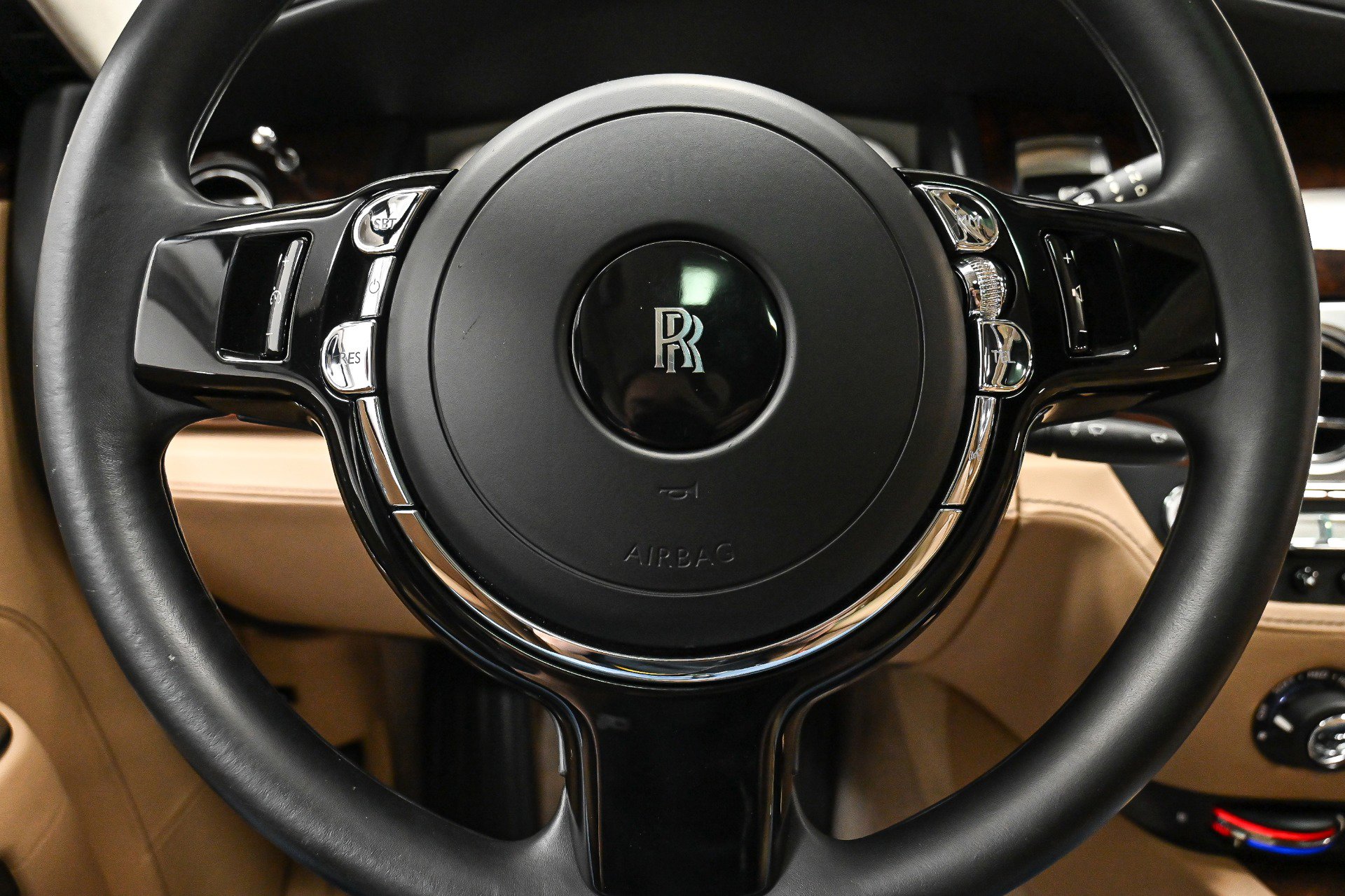 Used 2017 Rolls-Royce Ghost image 11