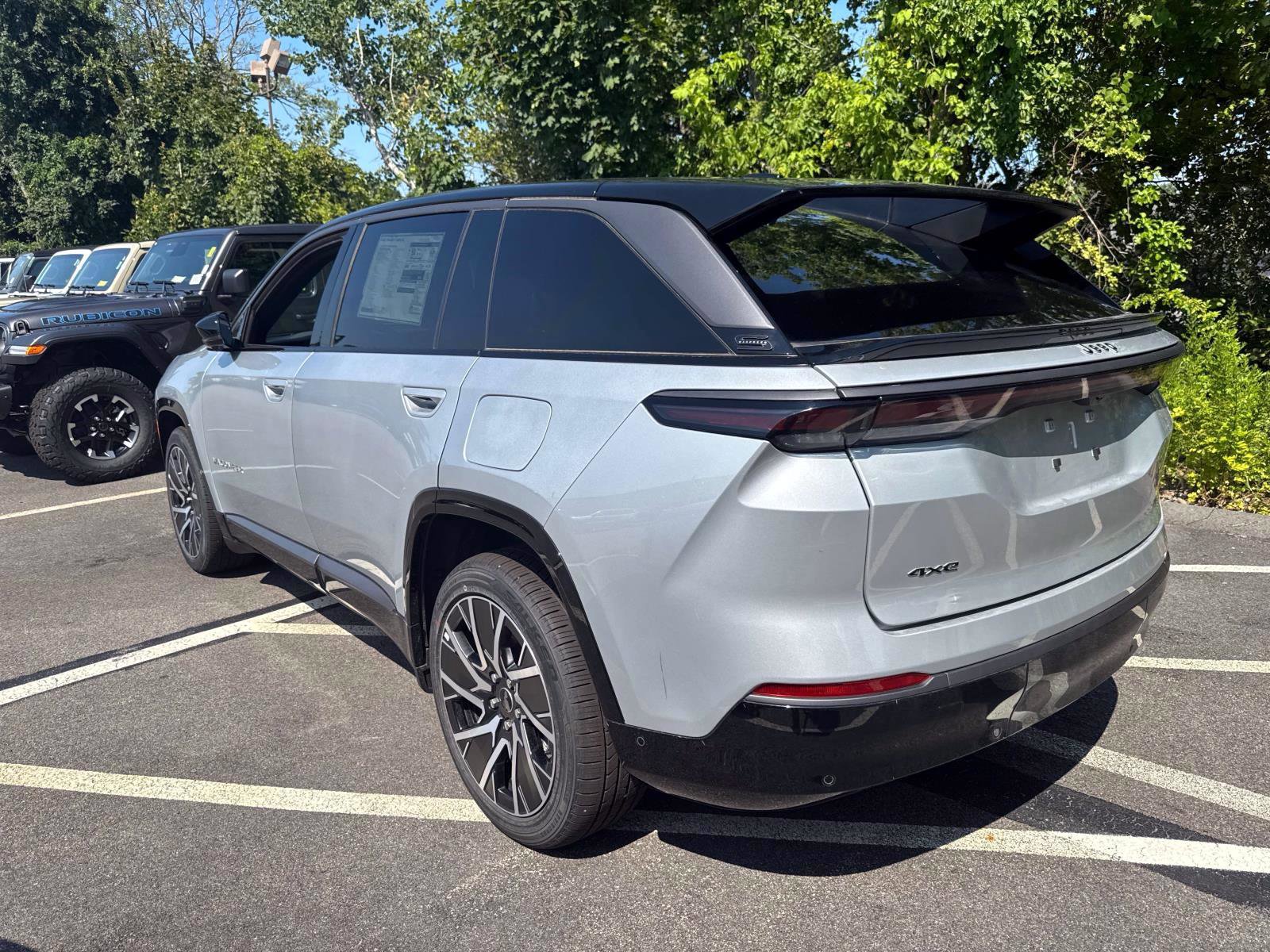 New 2025 Jeep Wagoneer S Limited image 3