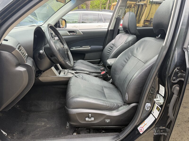 Used 2011 Subaru Forester 2.5XT Touring AWD/4WD image 23