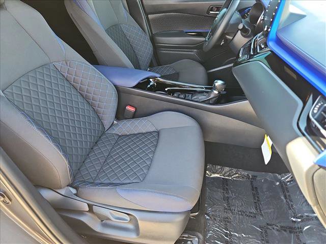 Used 2022 Toyota C-HR XLE FWD image 19