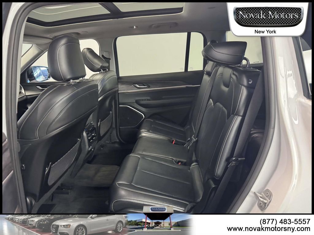 Used 2022 Jeep Grand Cherokee L Limited image 11