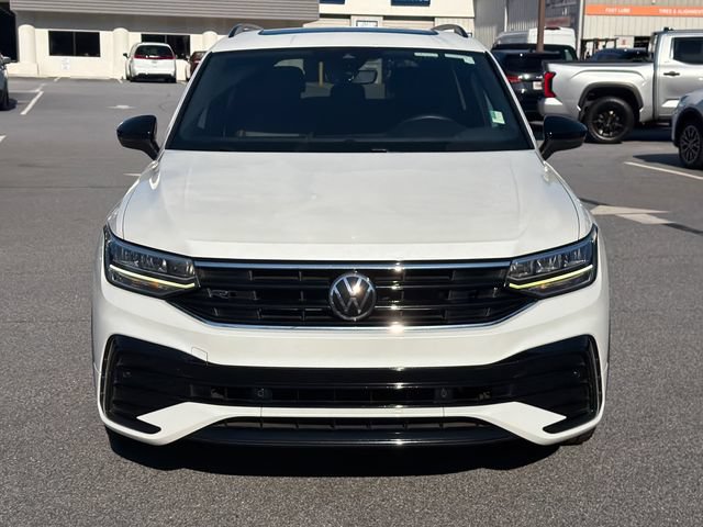 Used 2023 Volkswagen Tiguan SE R-Line FWD image 2