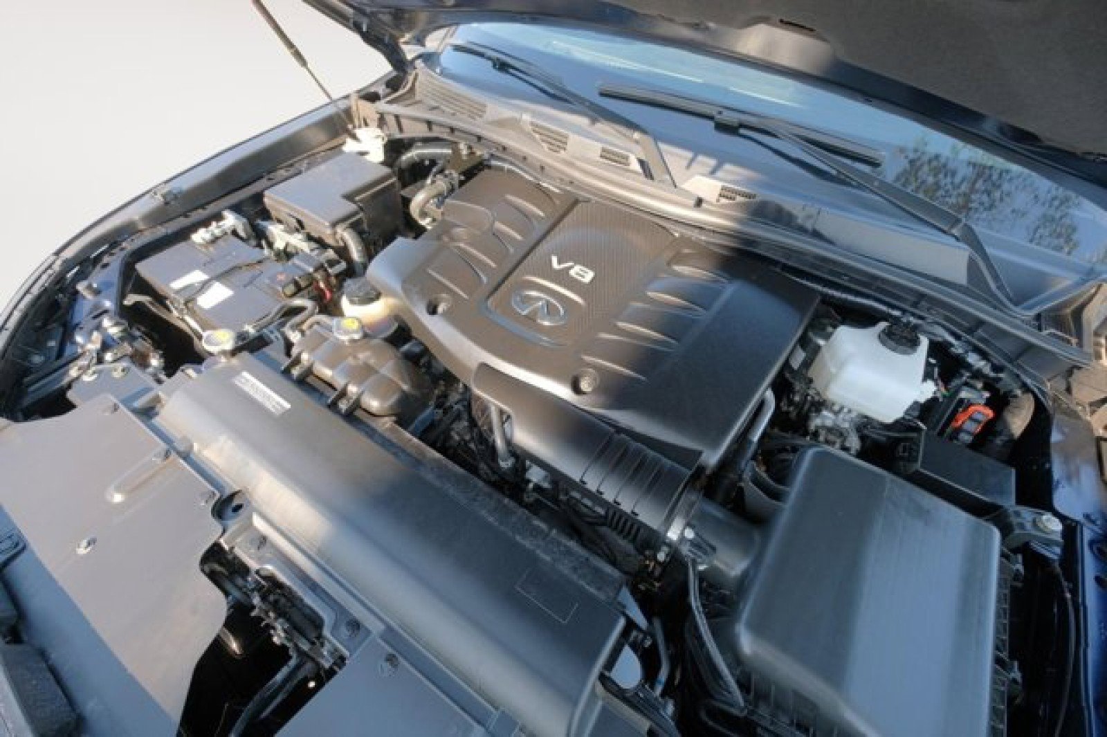 Certified 2023 INFINITI QX80 Premium Select w/ Cargo Package image 9