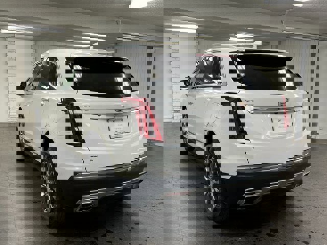 Certified 2023 Cadillac XT5 Premium Luxury image 3