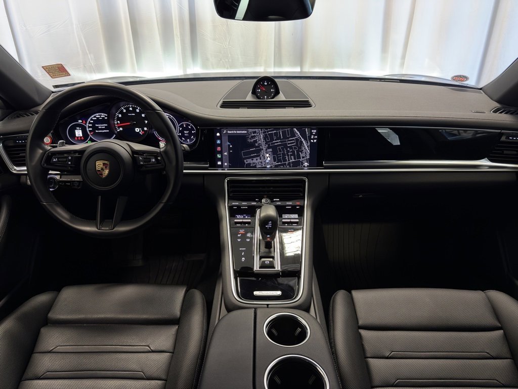 Certified 2023 Porsche Panamera 4 image 11