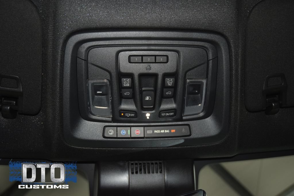 Used 2025 Chevrolet Silverado 1500 ZR2 w/ Technology Package AWD/4WD image 59