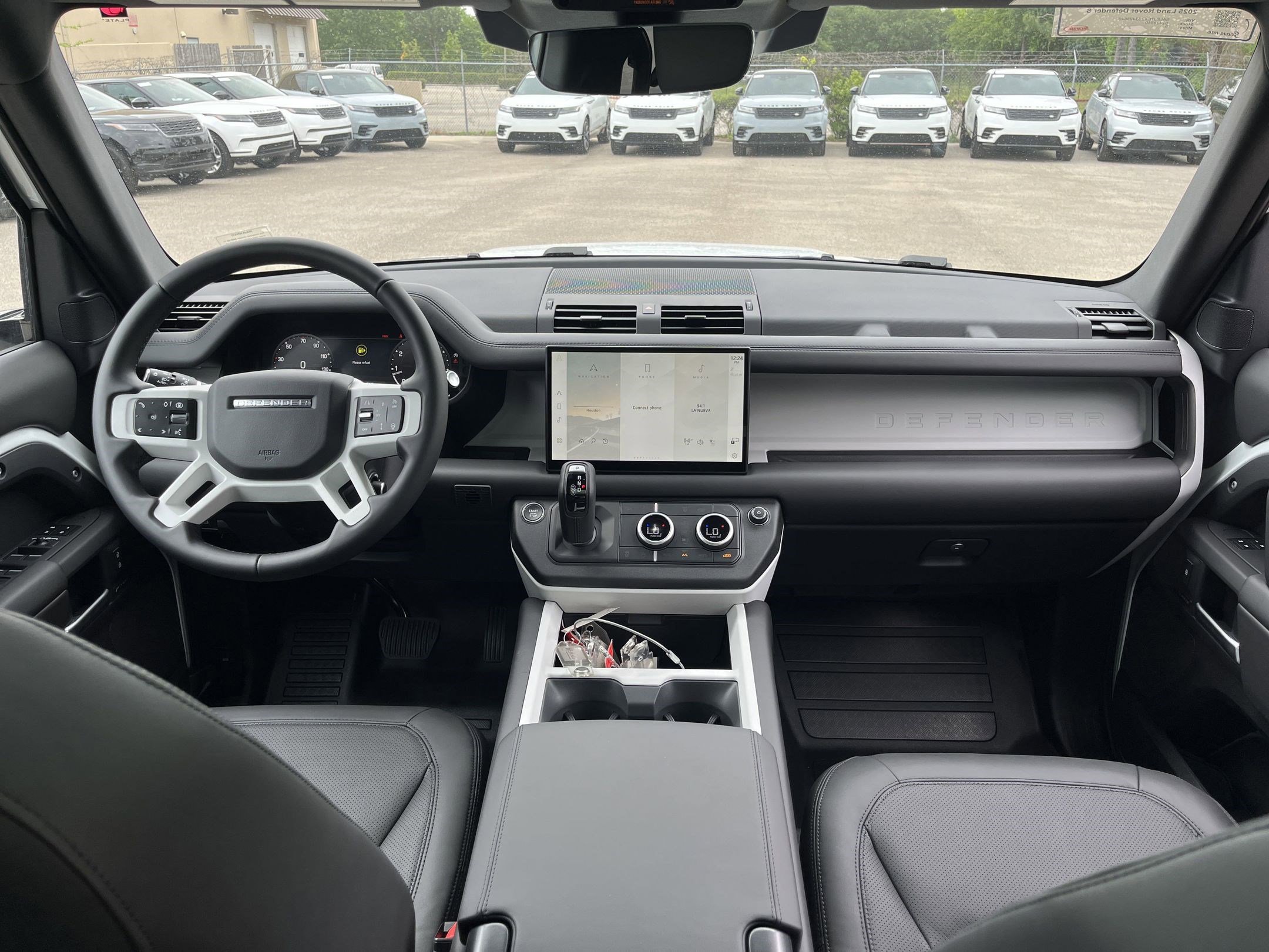 Used 2025 Land Rover Defender 110 S image 13