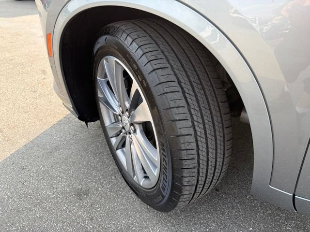 Certified 2025 Cadillac XT6 Premium Luxury w/ Technology Package AWD/4WD image 10