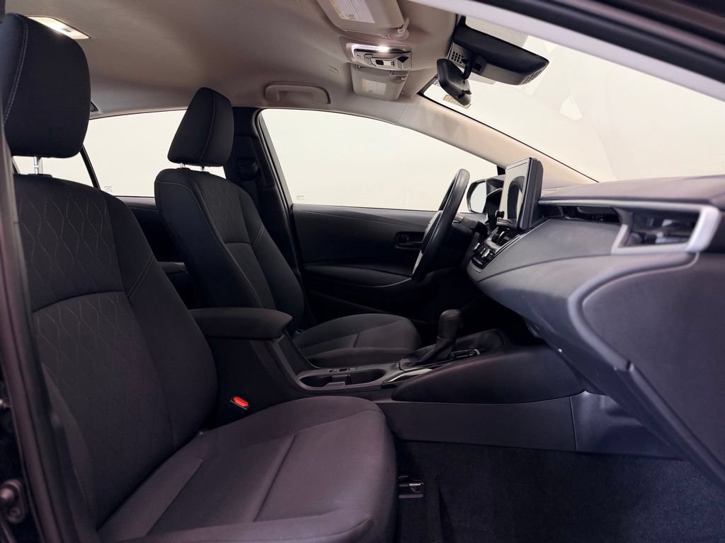 Used 2026 Toyota Corolla LE FWD image 19