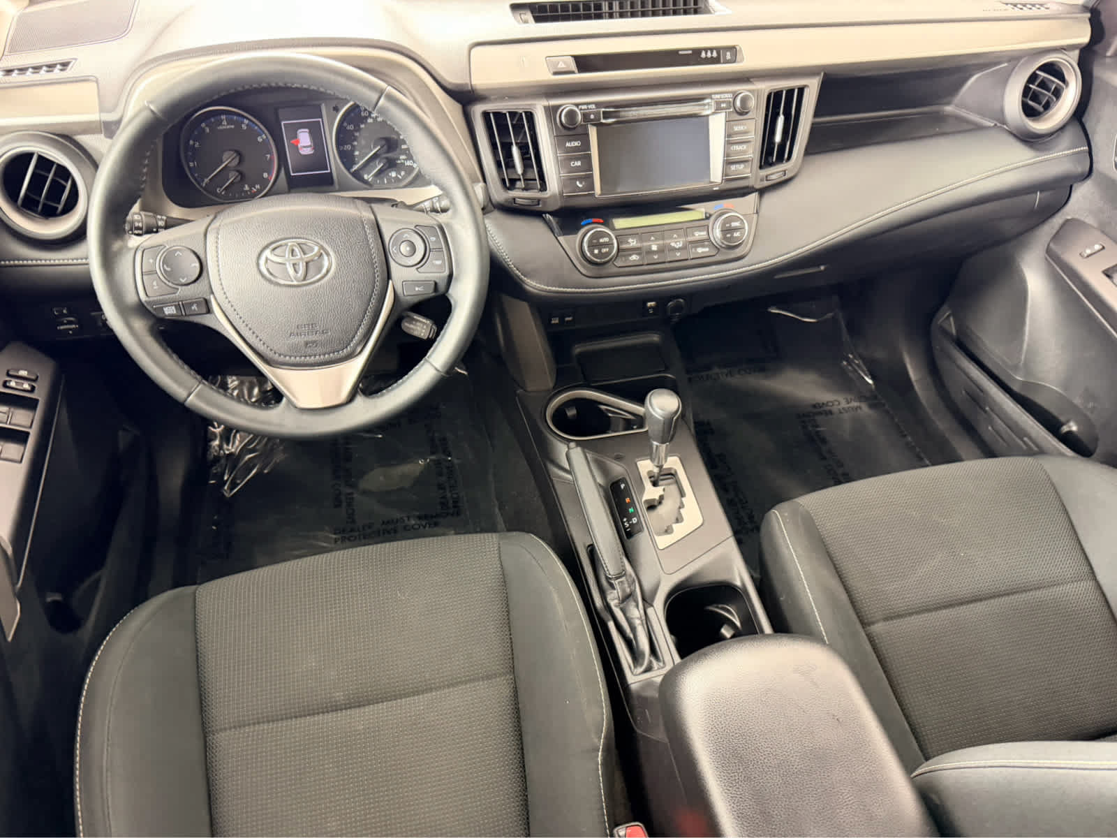 Used 2018 Toyota RAV4 XLE FWD image 12