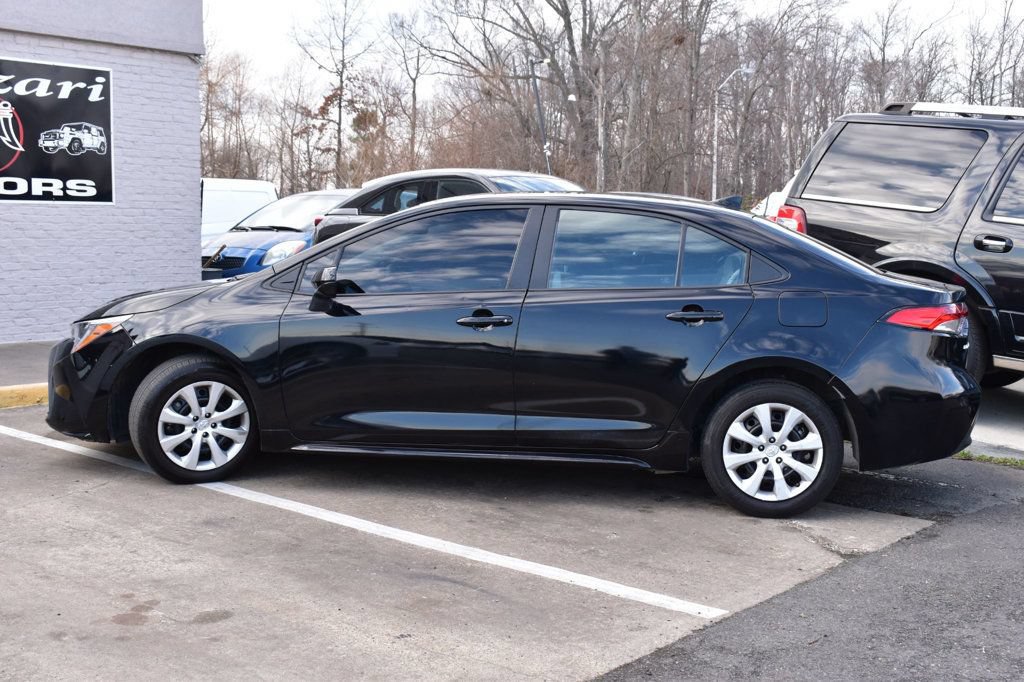Used 2024 Toyota Corolla LE FWD image 3