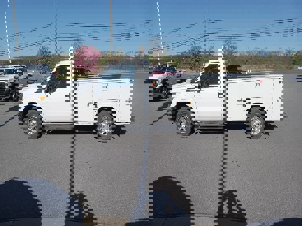 Used 2016 Ford F250 XL image 4