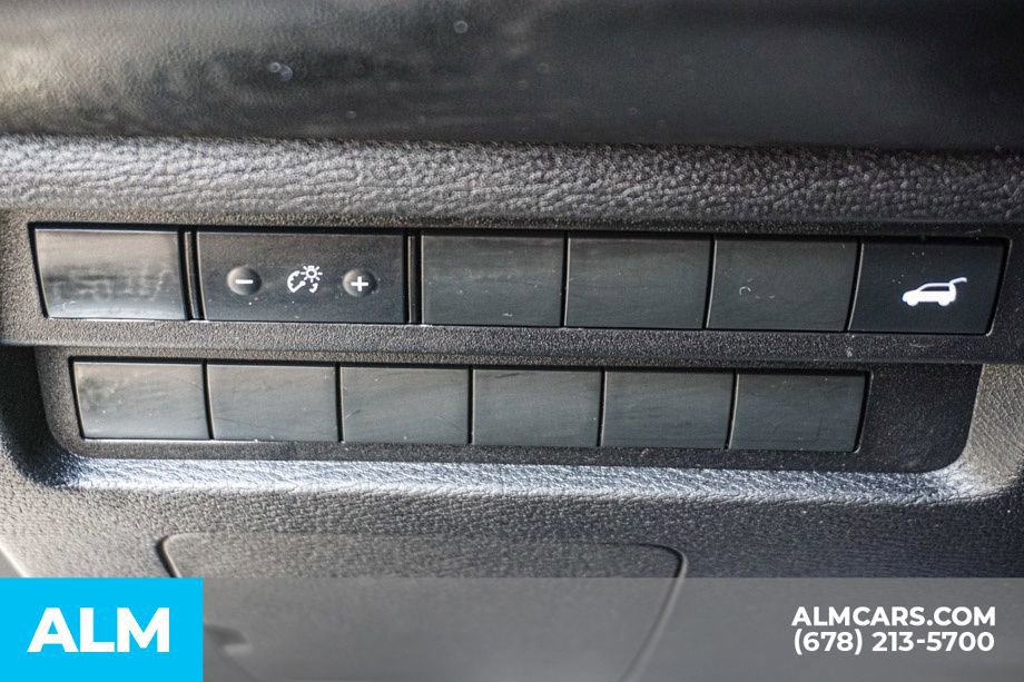 Used 2025 Mitsubishi Outlander SE FWD image 52