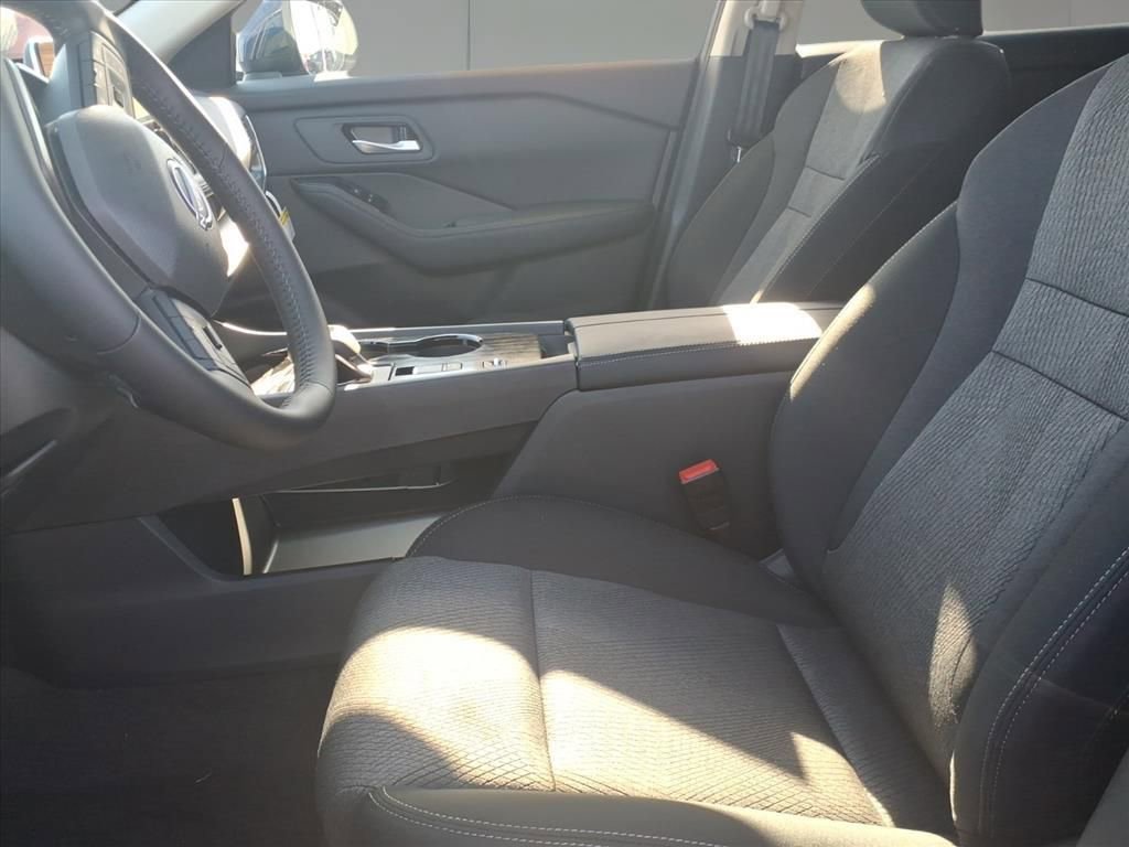 New 2026 Nissan Rogue SV image 12