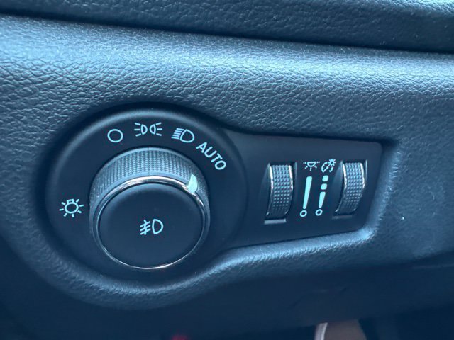 Used 2021 Chrysler Pacifica Touring w/ S Appearance Package FWD image 14