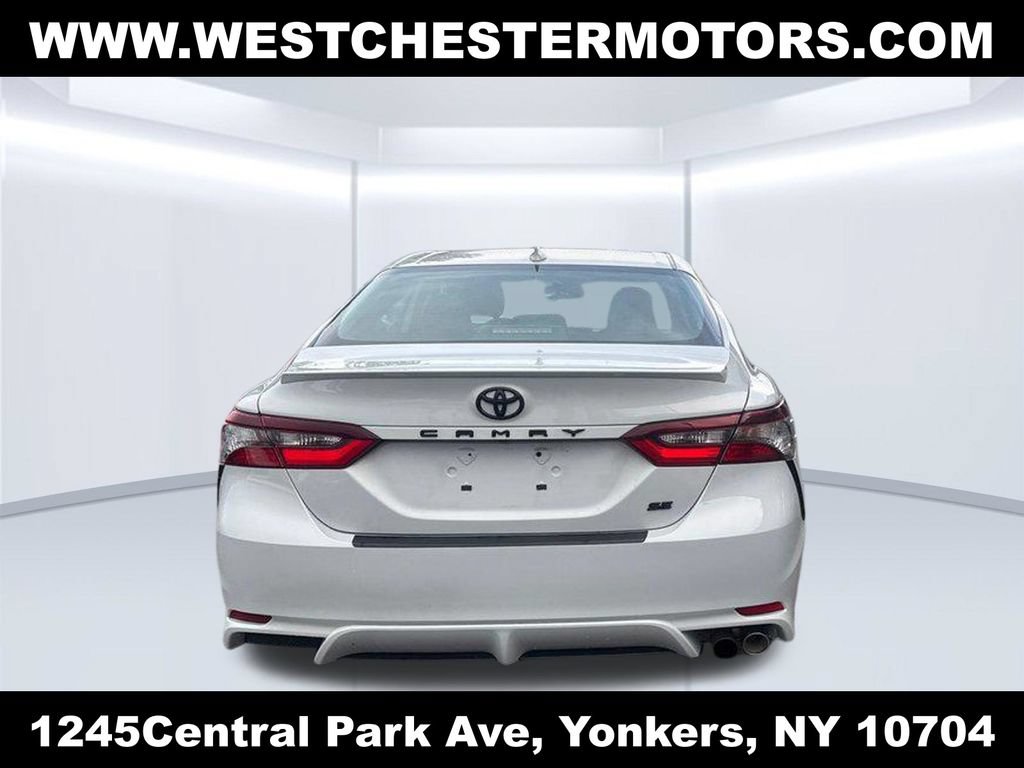 Used 2024 Toyota Camry SE w/ Convenience Package FWD image 5