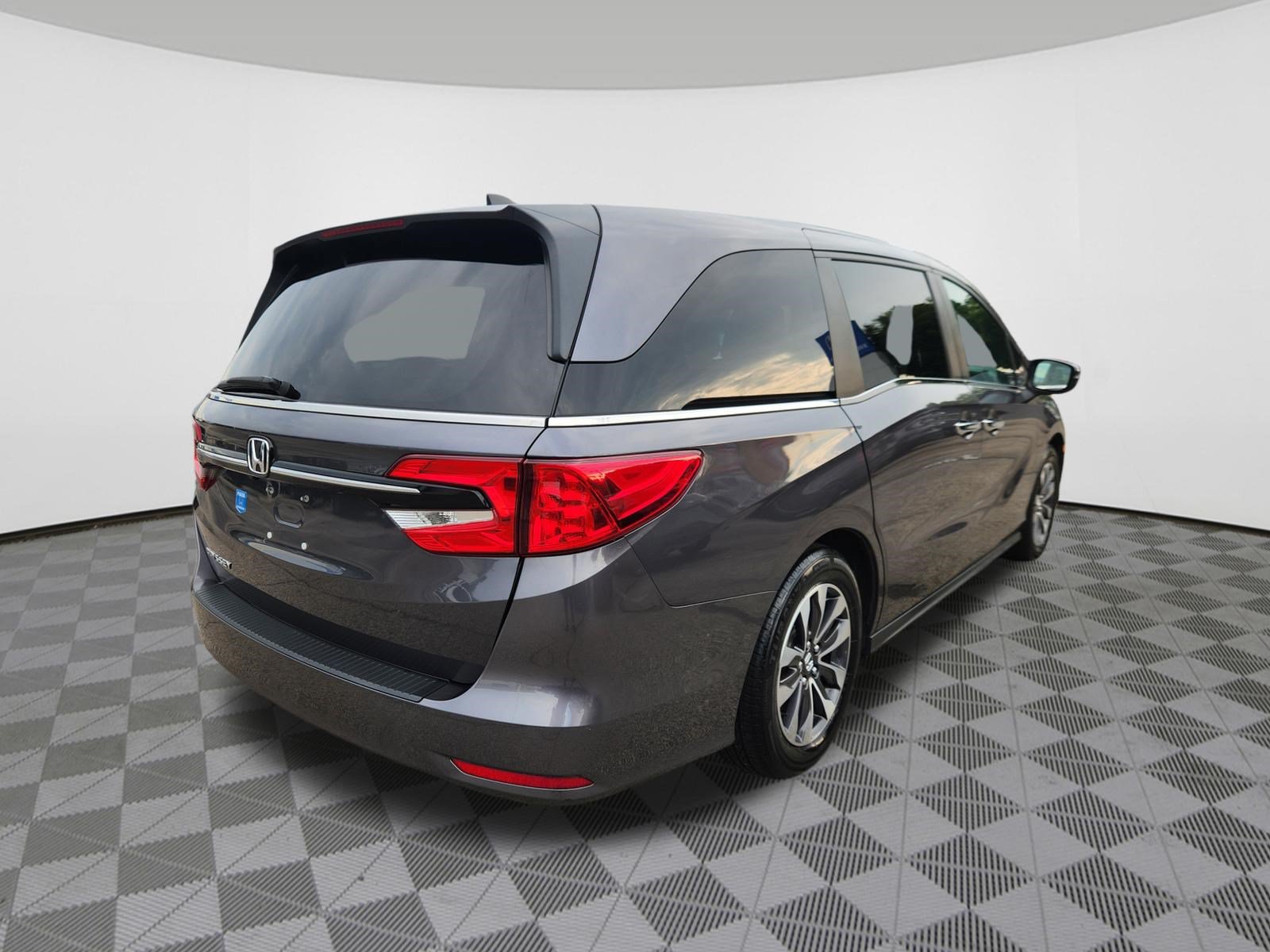 Certified 2024 Honda Odyssey EX-L image 4