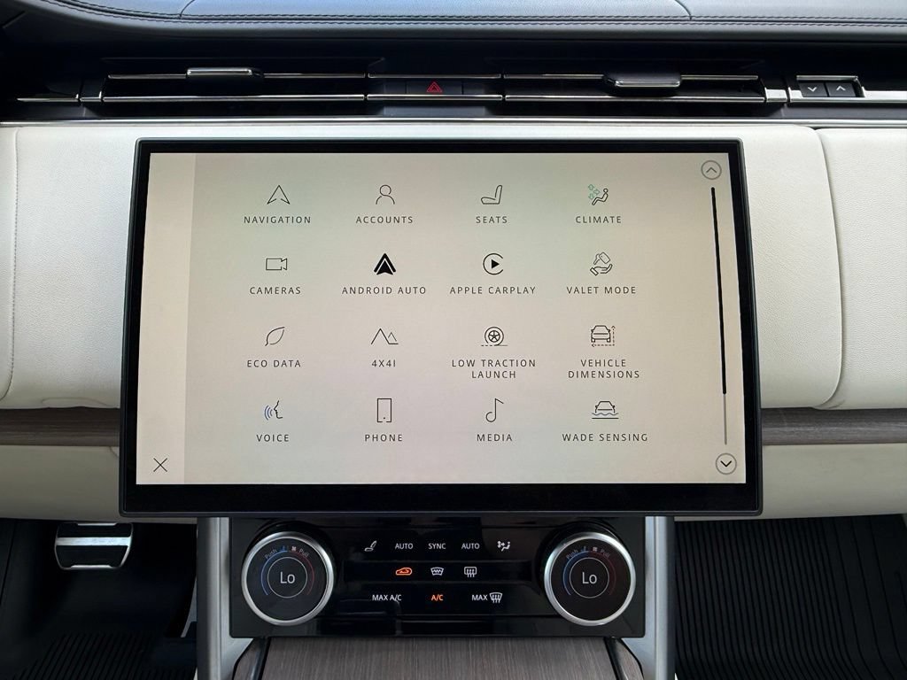 Certified 2023 Land Rover Range Rover SE AWD/4WD image 24