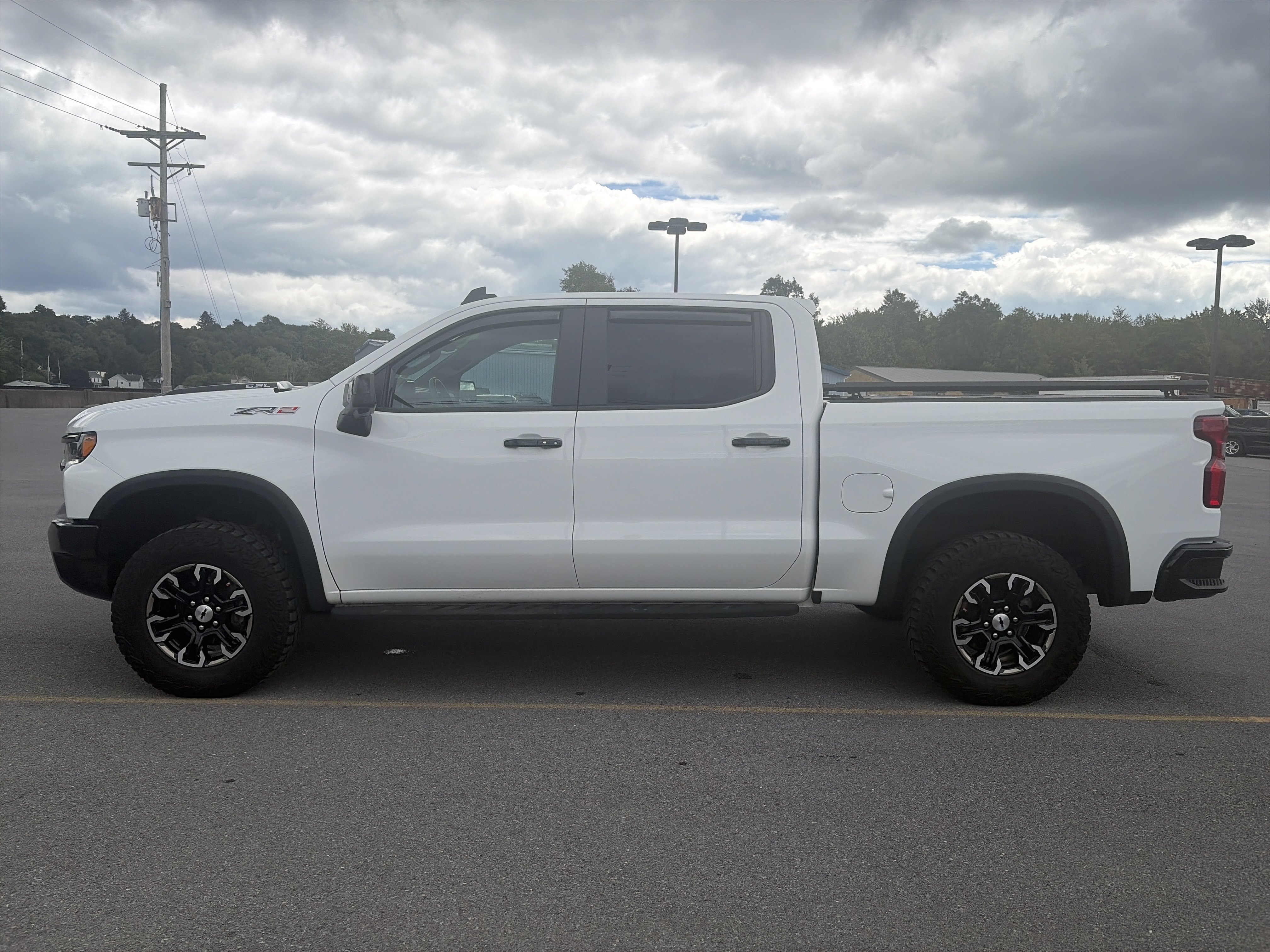Used 2024 Chevrolet Silverado 1500 ZR2 w/ Technology Package AWD/4WD image 13