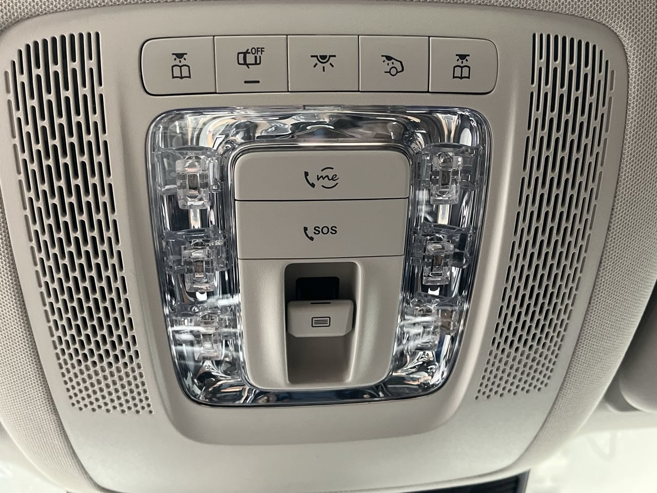Used 2023 Mercedes-Benz GLS 450 4MATIC image 30