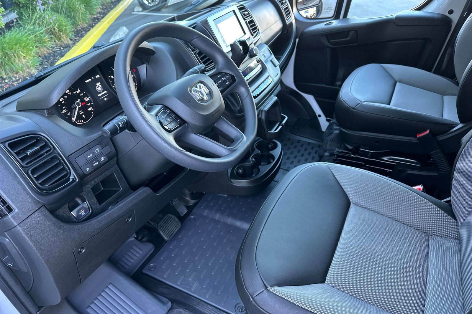 New 2027 RAM ProMaster 1500 w/ Safety Group FWD image 10