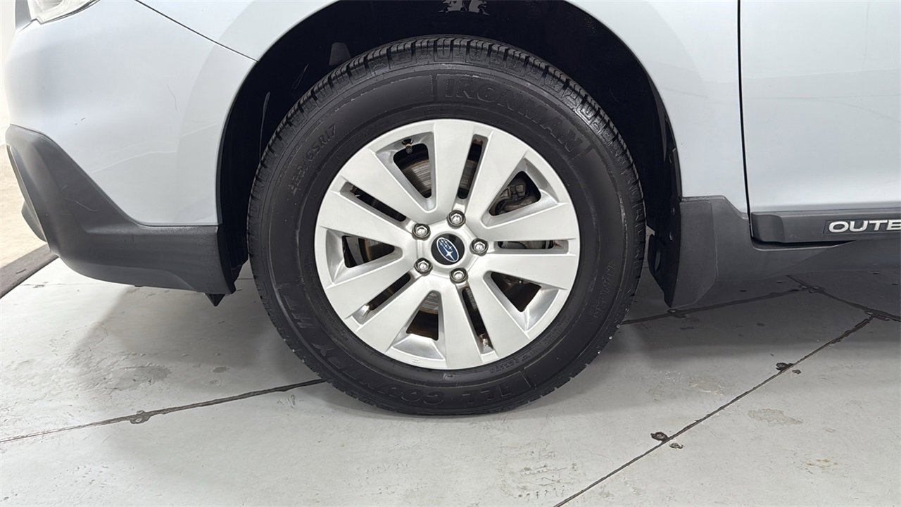 Used 2015 Subaru Outback 2.5i Premium image 24