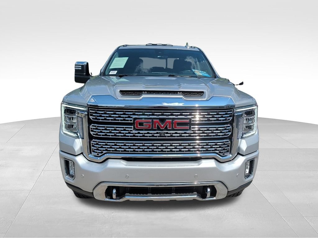 Used 2022 GMC Sierra 3500 Denali w/ Denali Ultimate Package AWD/4WD image 2