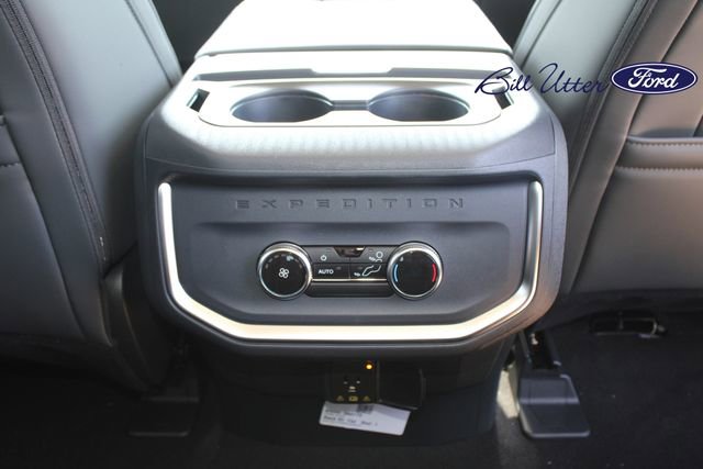 New 2026 Ford Expedition Active image 11