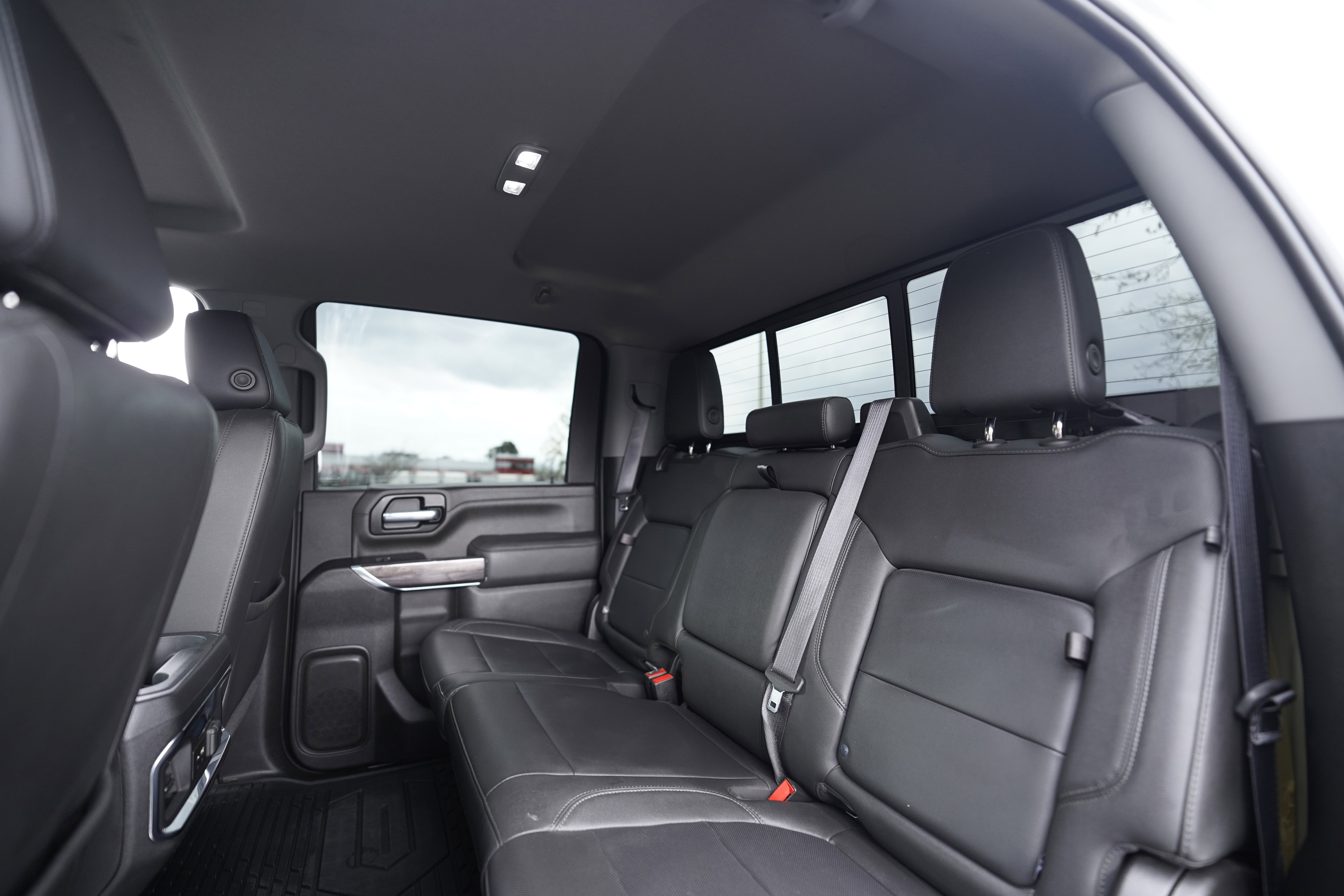 Used 2022 Chevrolet Silverado 2500 LTZ w/ LTZ Plus Package image 10