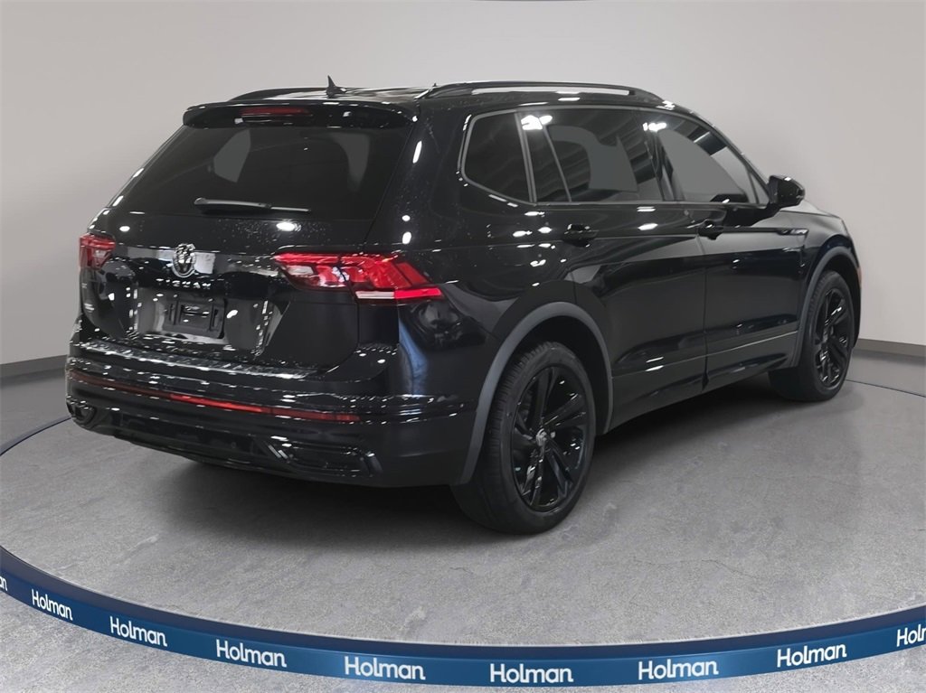 Used 2024 Volkswagen Tiguan SE R-Line image 6