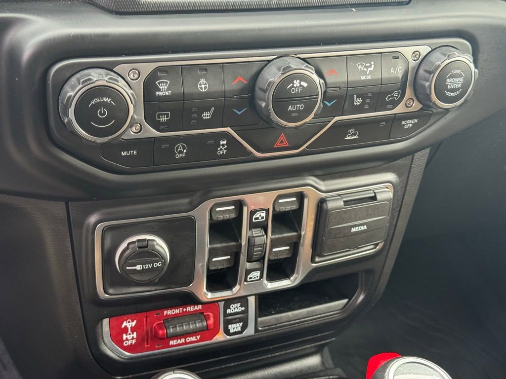 Used 2022 Jeep Wrangler Unlimited Rubicon w/ LED Lighting Group image 31