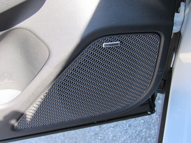 New 2026 Mitsubishi Outlander ES image 20