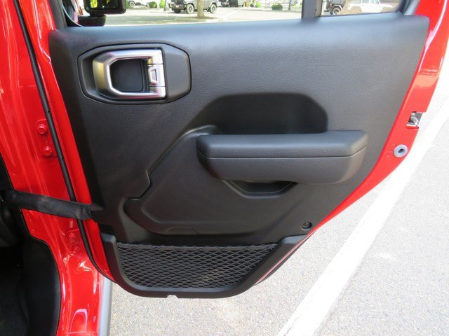 New 2023 Jeep Wrangler Unlimited AWD/4WD image 27