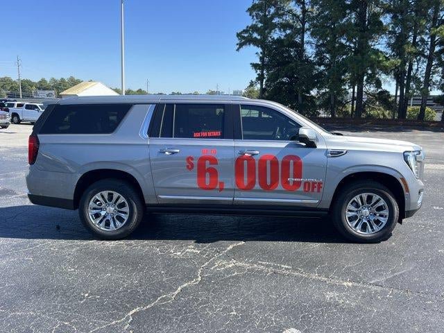New 2026 GMC Yukon XL Denali w/ Sun & Power Step Package AWD/4WD image 4