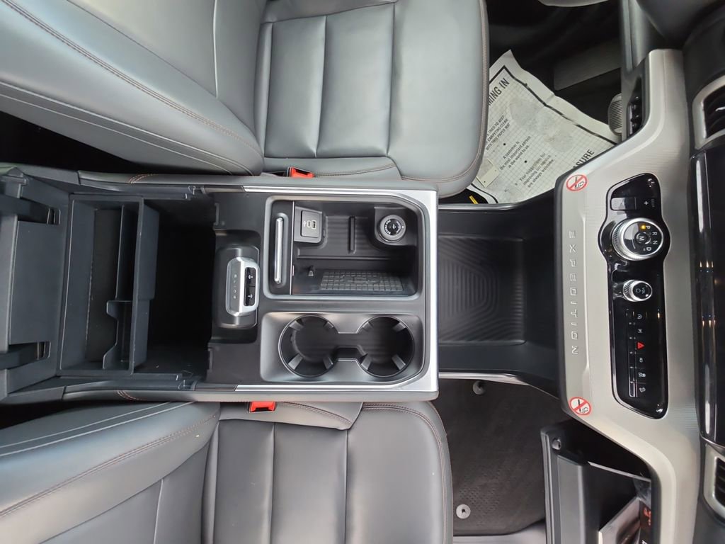 Used 2025 Ford Expedition Max Active image 19