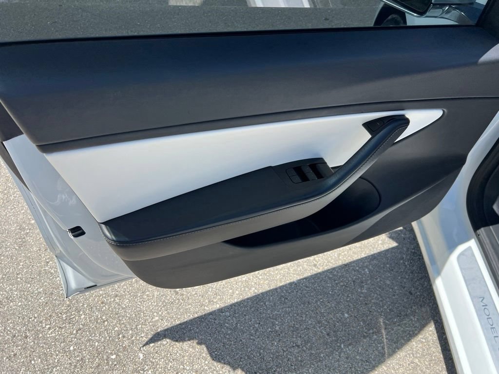 Used 2018 Tesla Model 3 Long Range AWD/4WD image 25