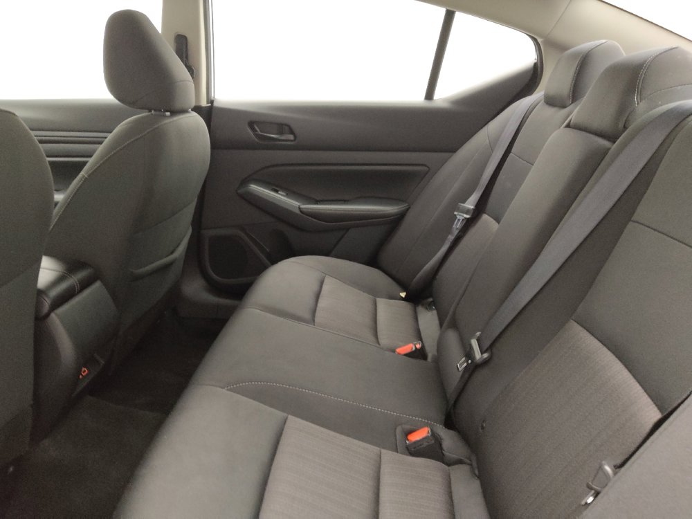 Used 2024 Nissan Altima 2.5 SV image 18